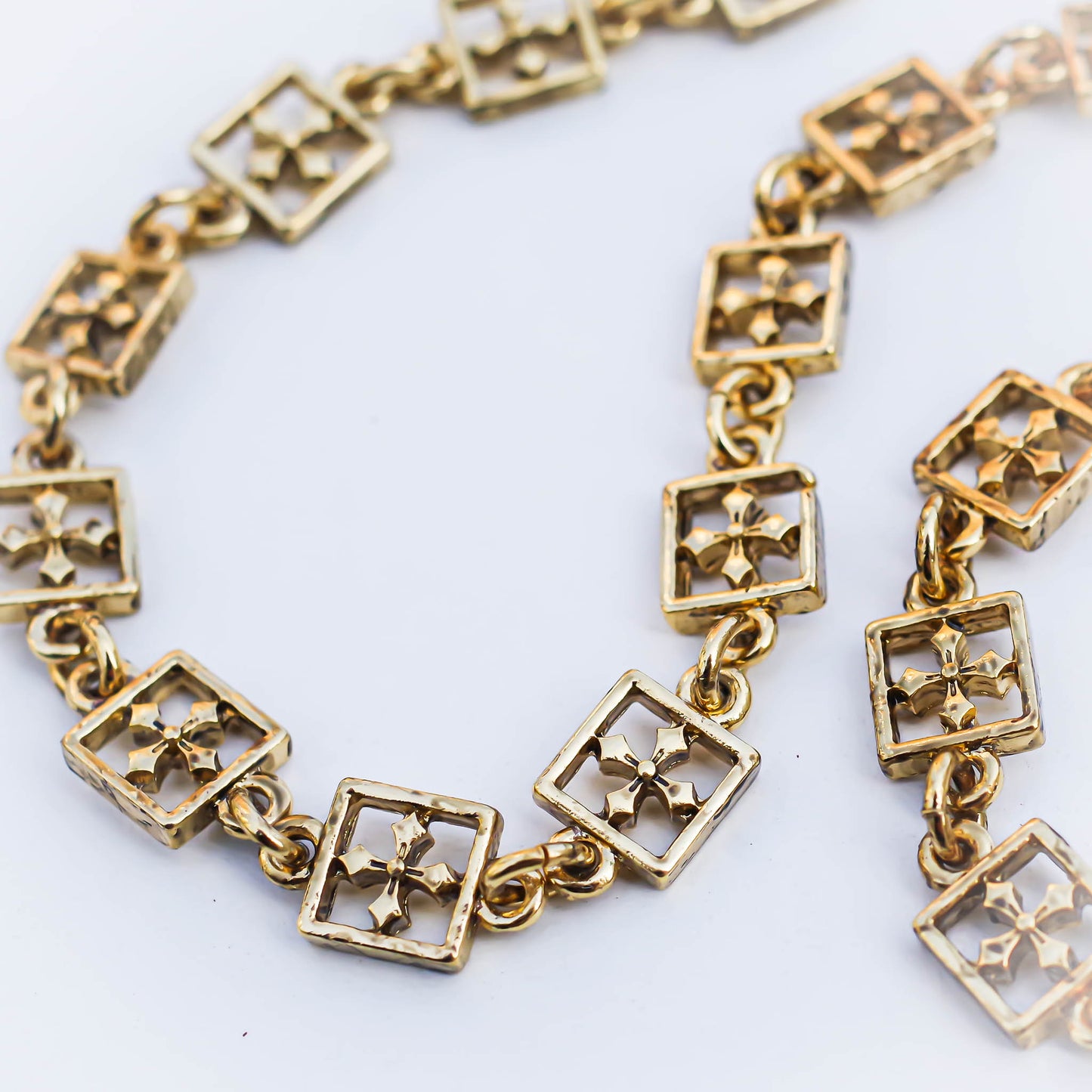 VINTAGE CHAIN NECKLACE / CROSS