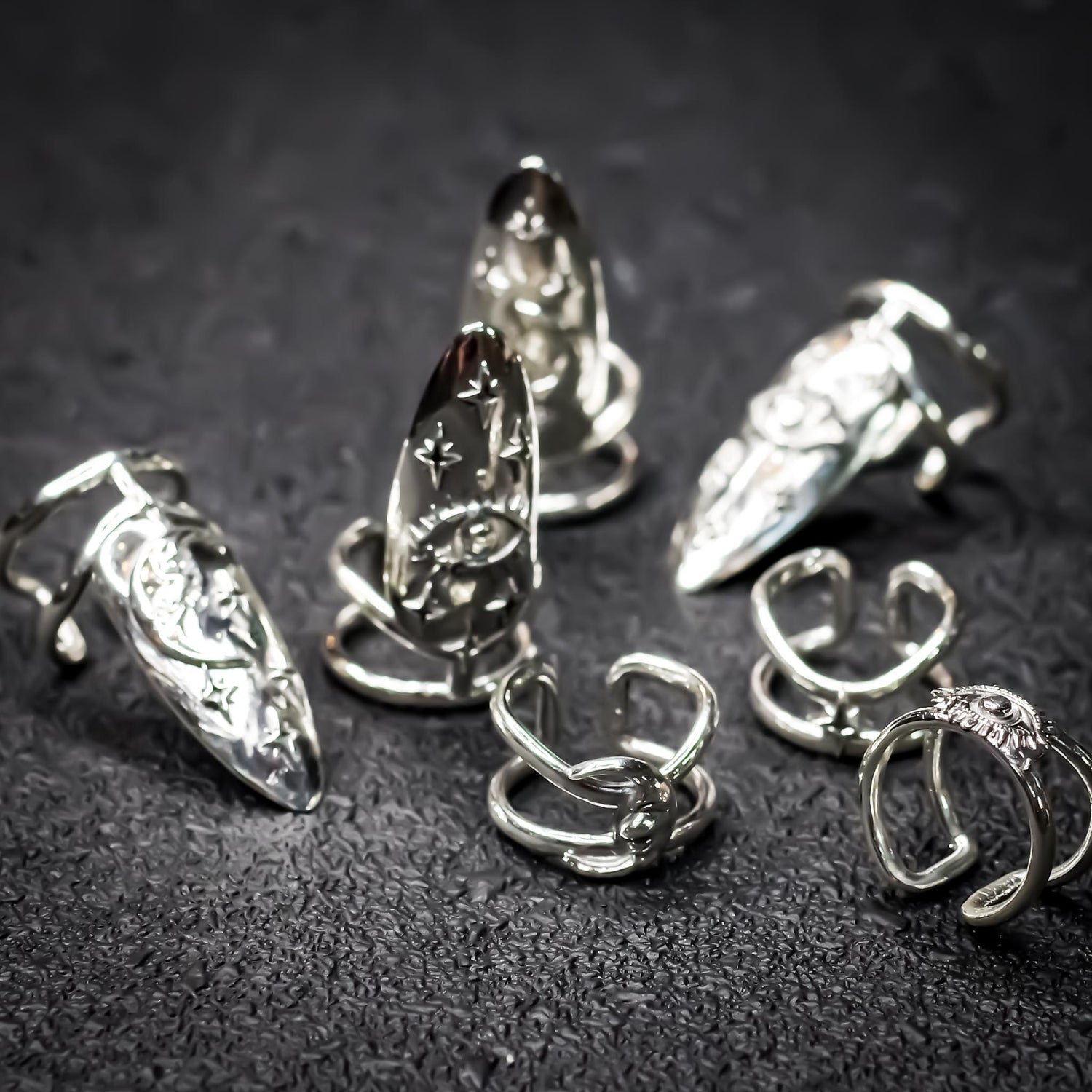 NAIL RING