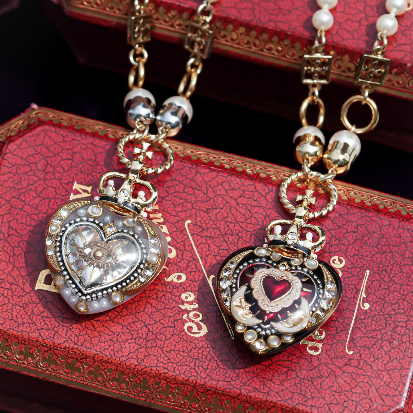 Crowned Red Heart & Moon Necklace - Black × Deep Red × Pearl
