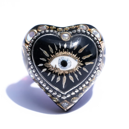 Black Heart Eye Ring - Black × Deep Crimson Red / #10