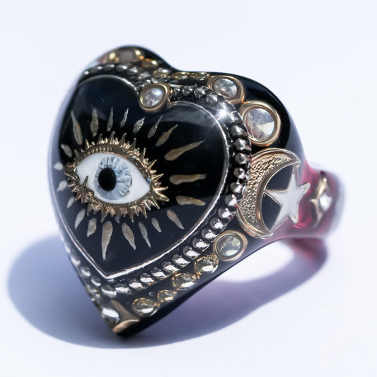 Black Heart Eye Ring - Black × Deep Crimson Red / #10