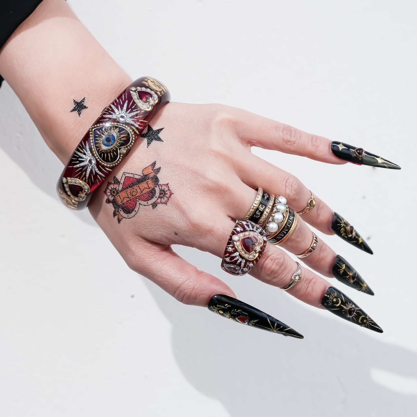 Mystic Eye Heart Bracelet - Red