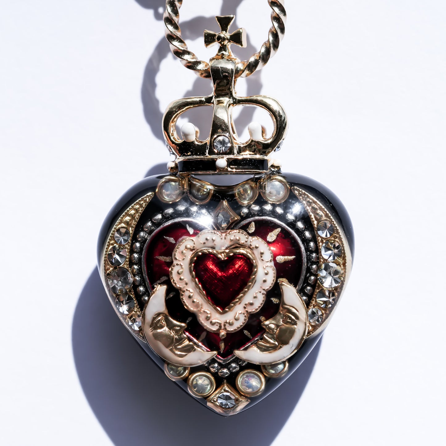 Crowned Red Heart & Moon Necklace - Black × Deep Red × Pearl
