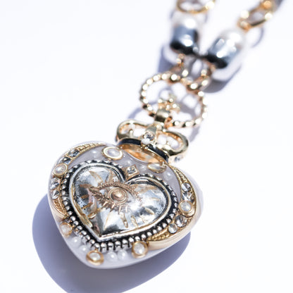 Crowned Silver Heart Eye Necklace - Silver × Gold × Pearl