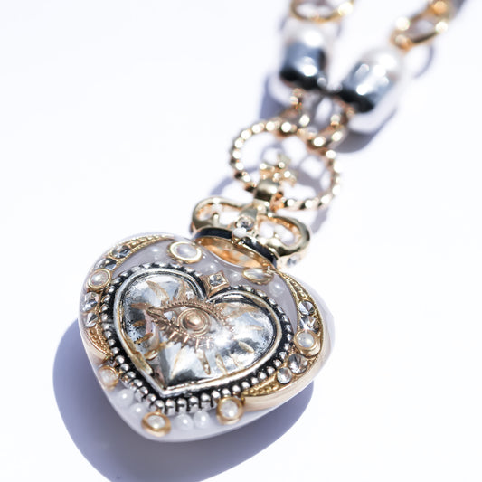 Crowned Silver Heart Eye Necklace - Silver × Gold × Pearl