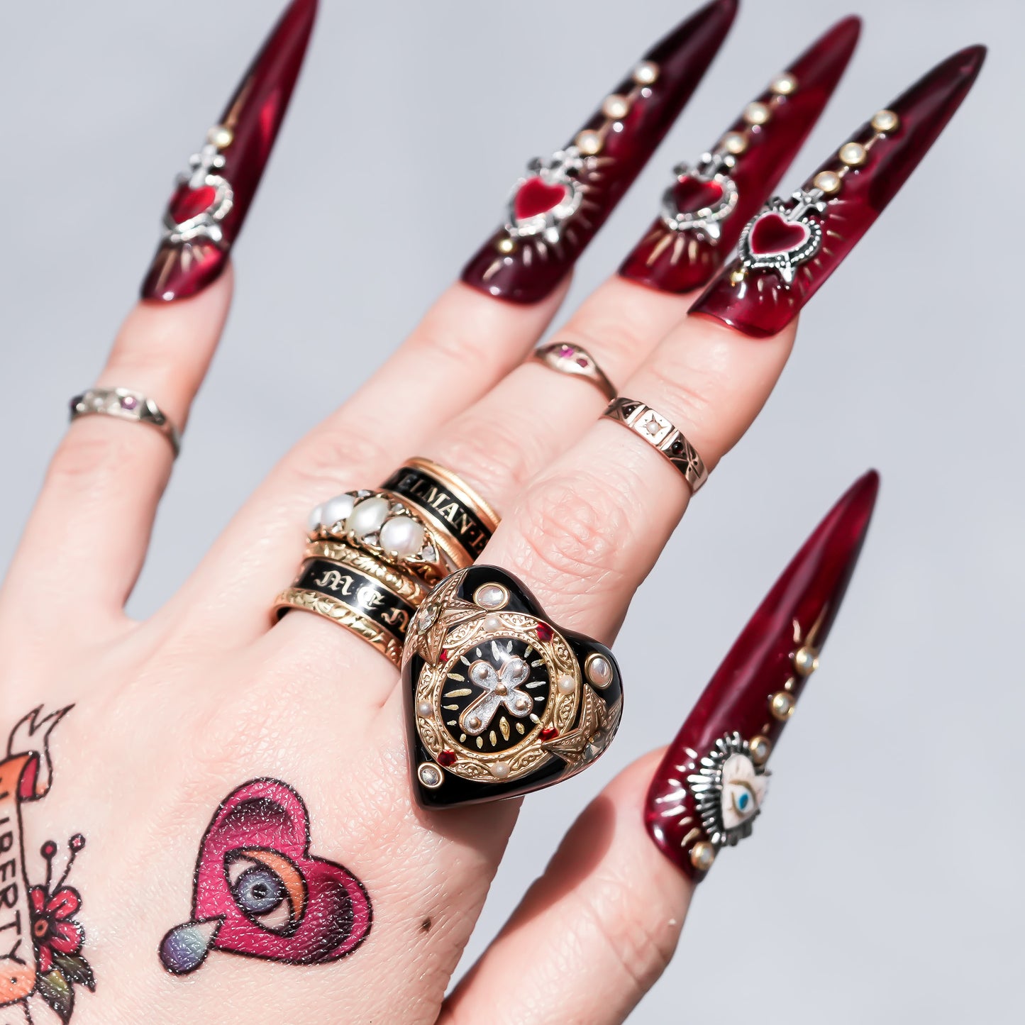 Cross Heart Ring - Black × Deep Red / #14