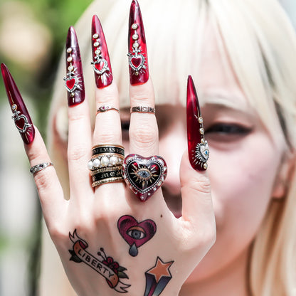 Deep Red Heart Eye Ring - Red × Black / #13