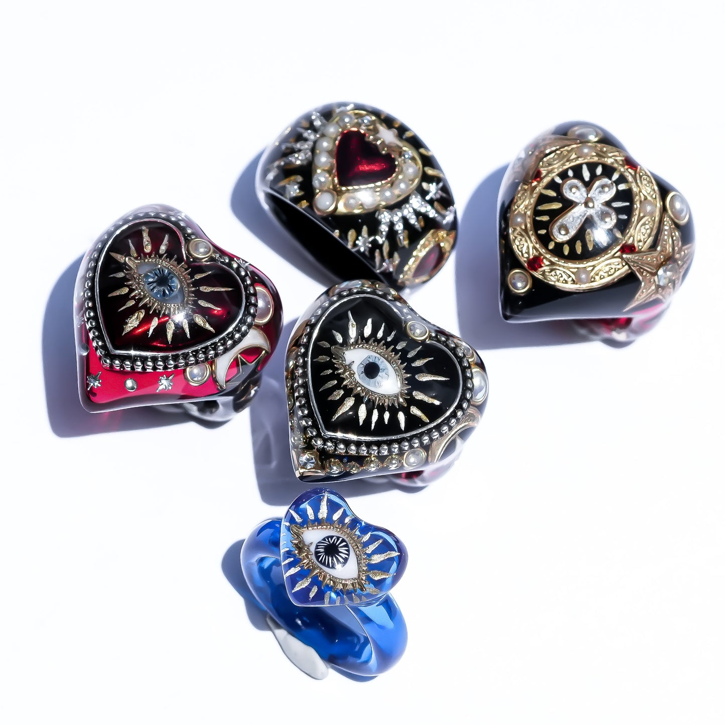 Black Heart Eye Ring - Black × Deep Crimson Red / #10