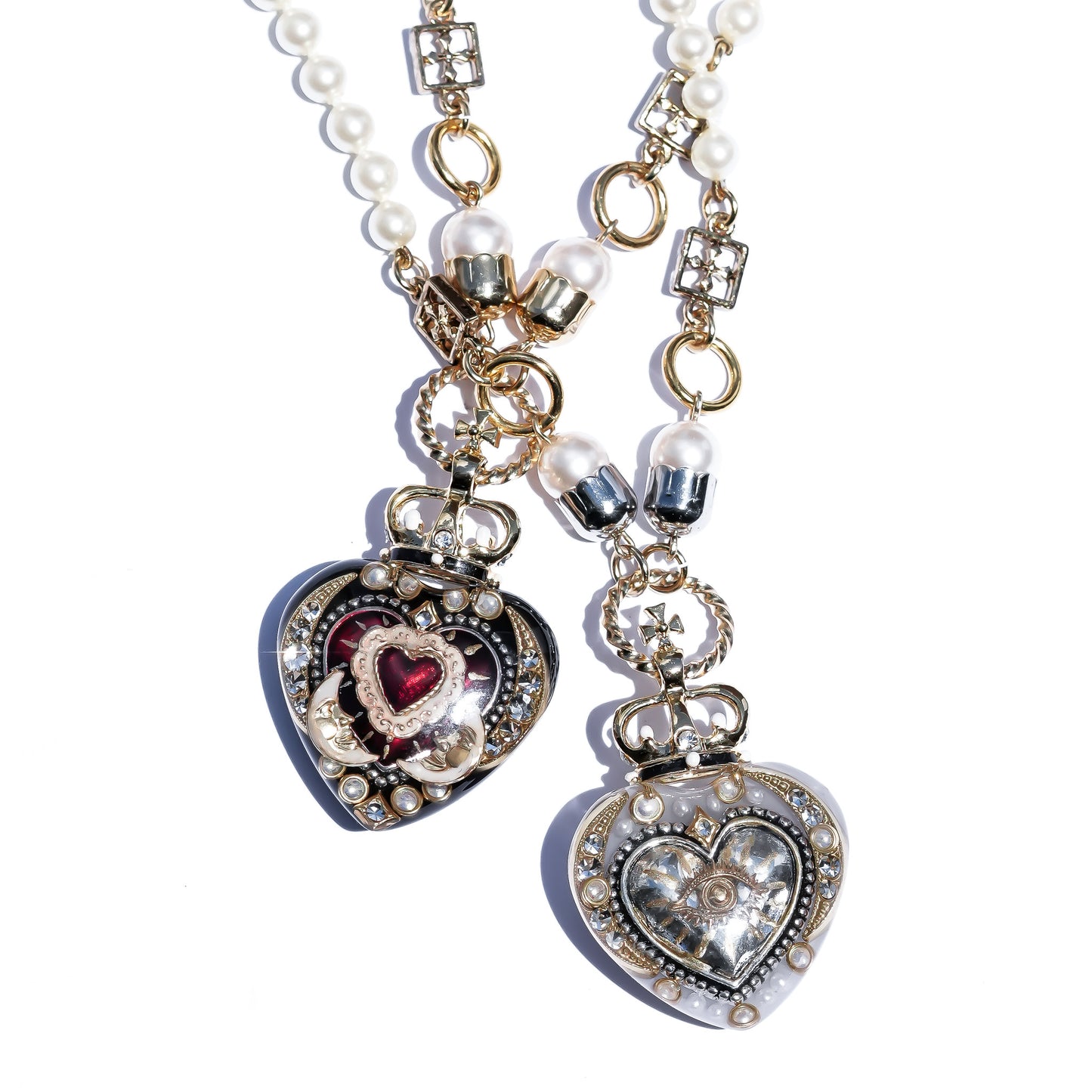 Crowned Red Heart & Moon Necklace - Black × Deep Red × Pearl