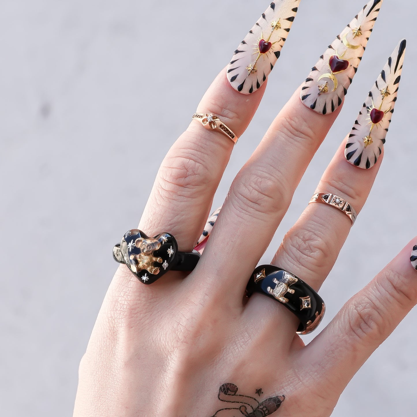 Bear Small Heart Ring - Black / #14