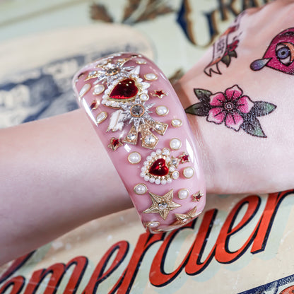 Cupid’s Heart Bracelet – Smoky Pink × Deep Red