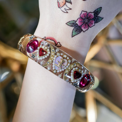 Little Bear’s Treasure Bracelet – Clear × Magenta Pink