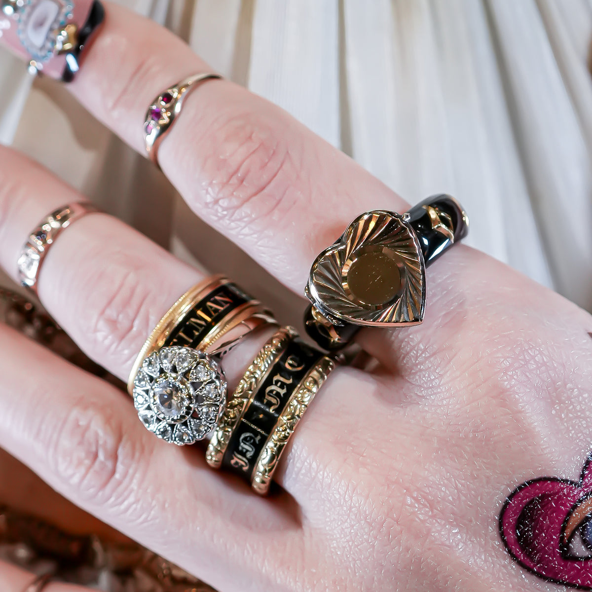 1800s Antique Sunburst Heart Locket Ring – 9K / Black / #11