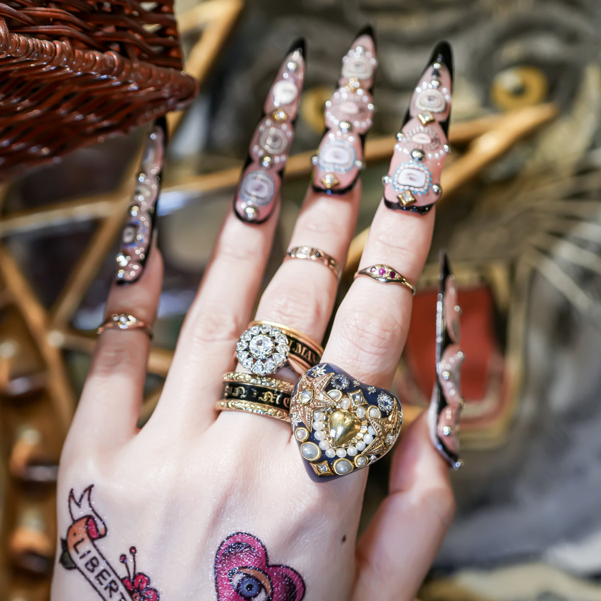 Celestial Heart Ring – Smoky Gray × Gold / #10