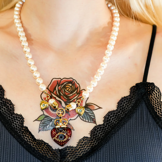 The Eye of Eternal Love Necklace - Red × Pearl