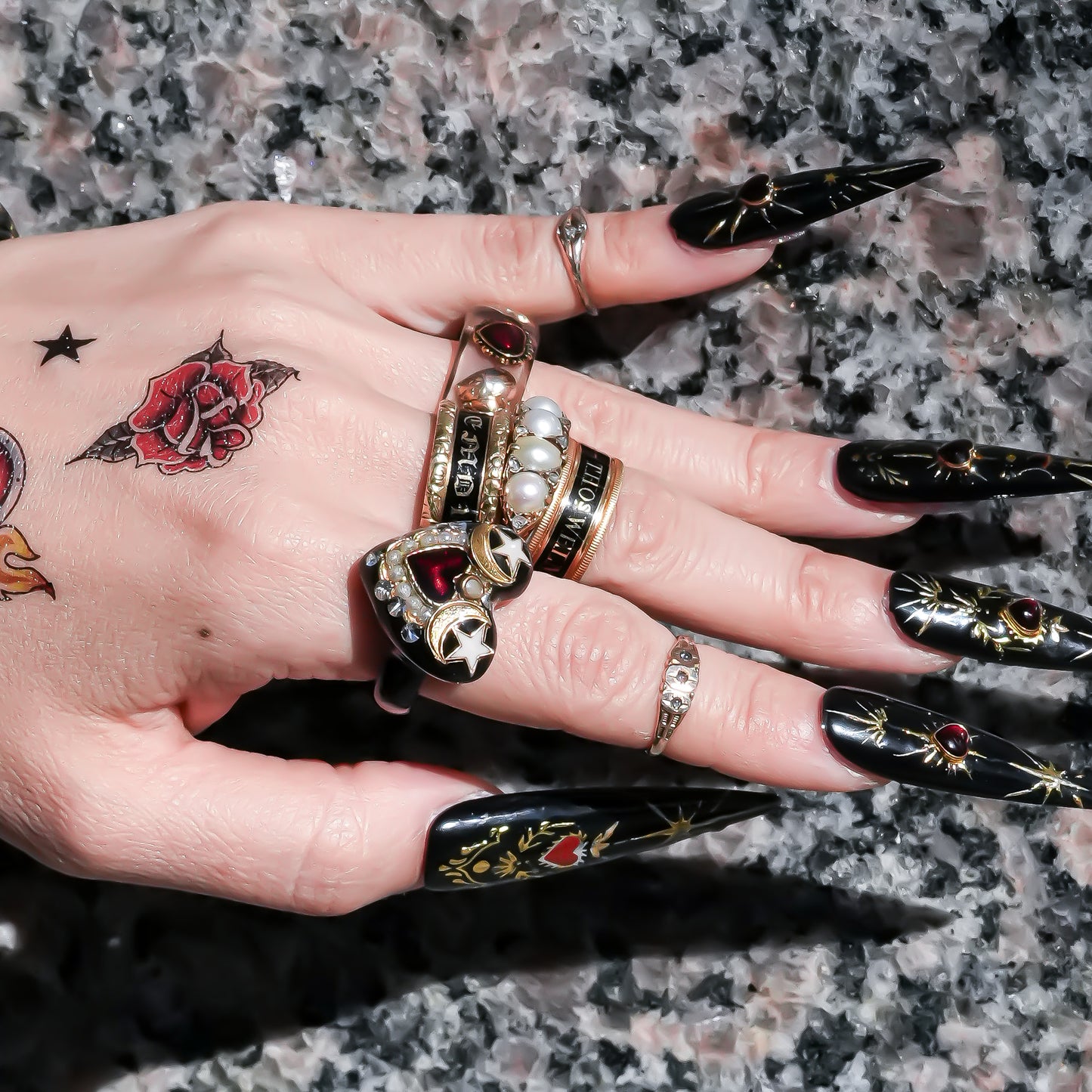 Celestial Moon Heart Ring - Black × Red / #8 #11 #16