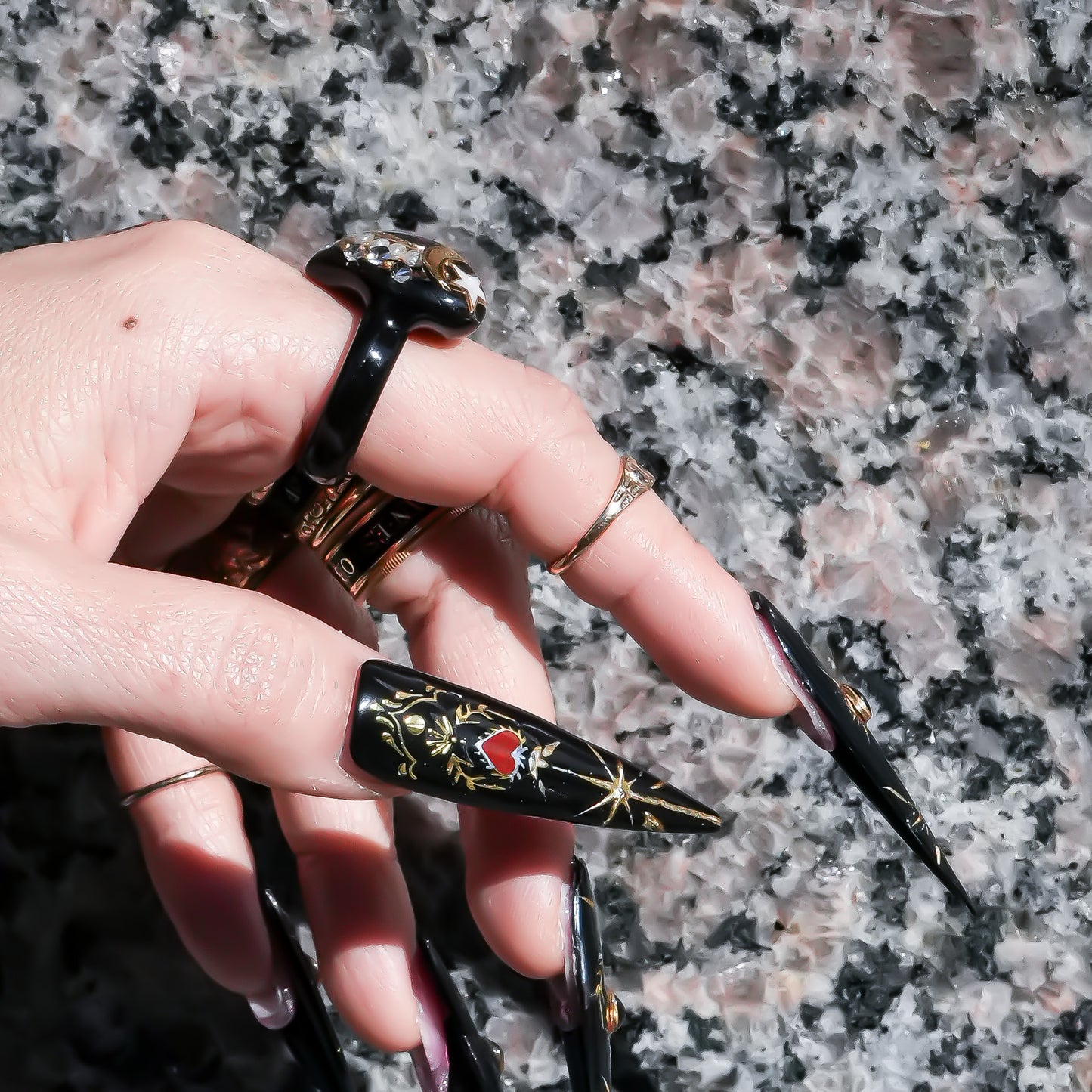 Celestial Moon Heart Ring - Black × Red / #8 #11 #16