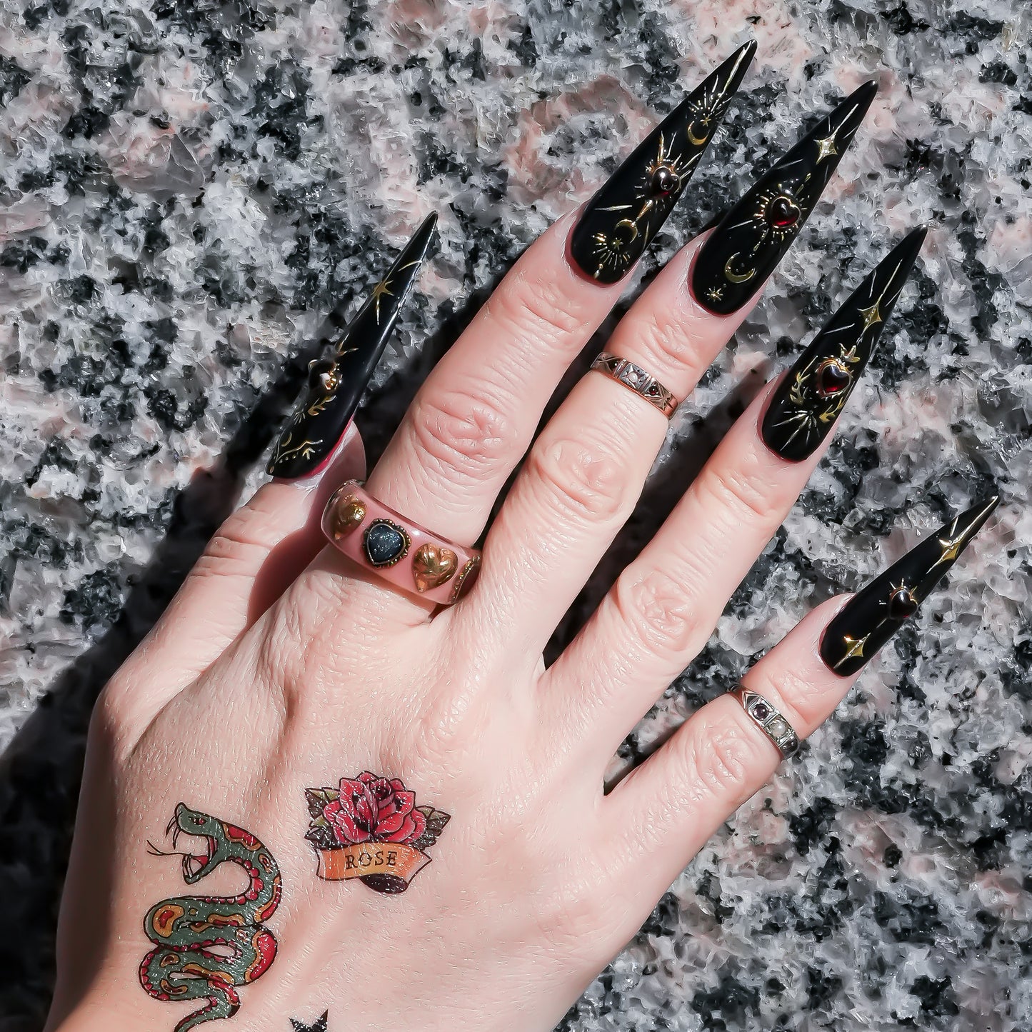 Sacred Contrast Heart Ring – Smoky Pink /  #11