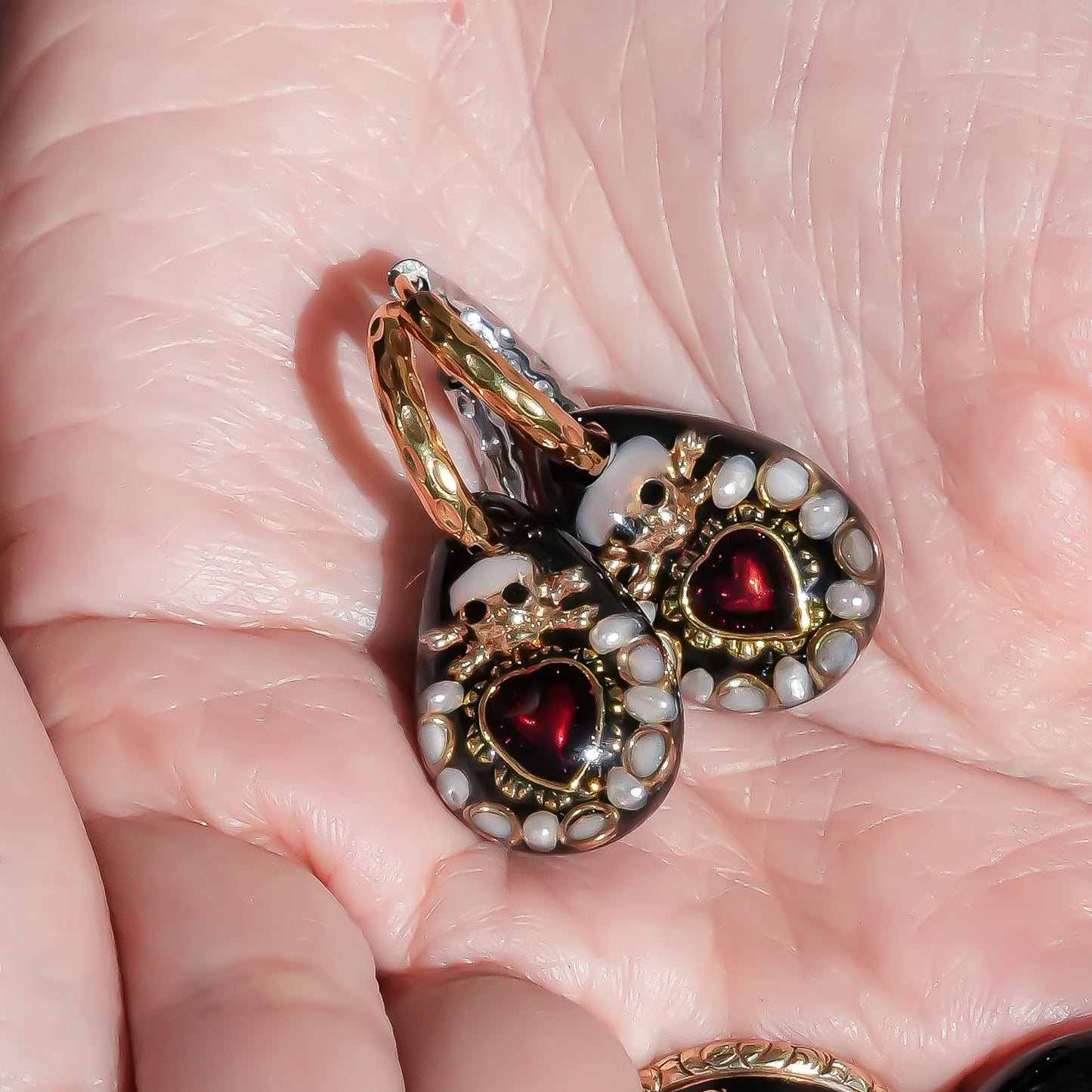 Memento Heart Drop Earrings - Black