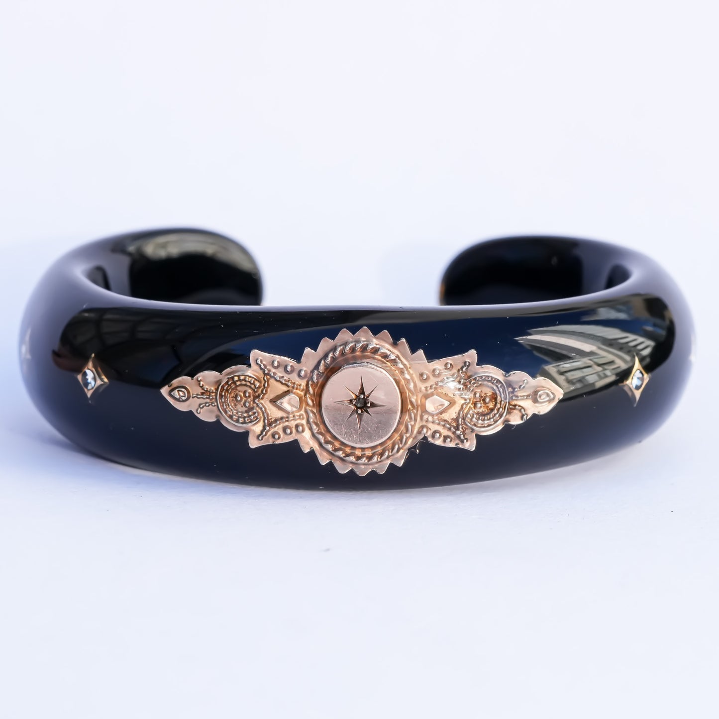 Wide Eternal Victorian Gold Relic Bracelet - Black / 18kgold