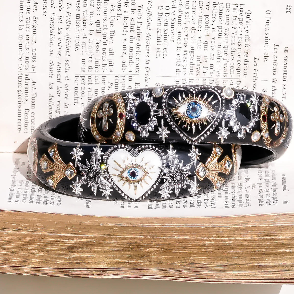 Midnight Eye Heart Bracelet - Black × White