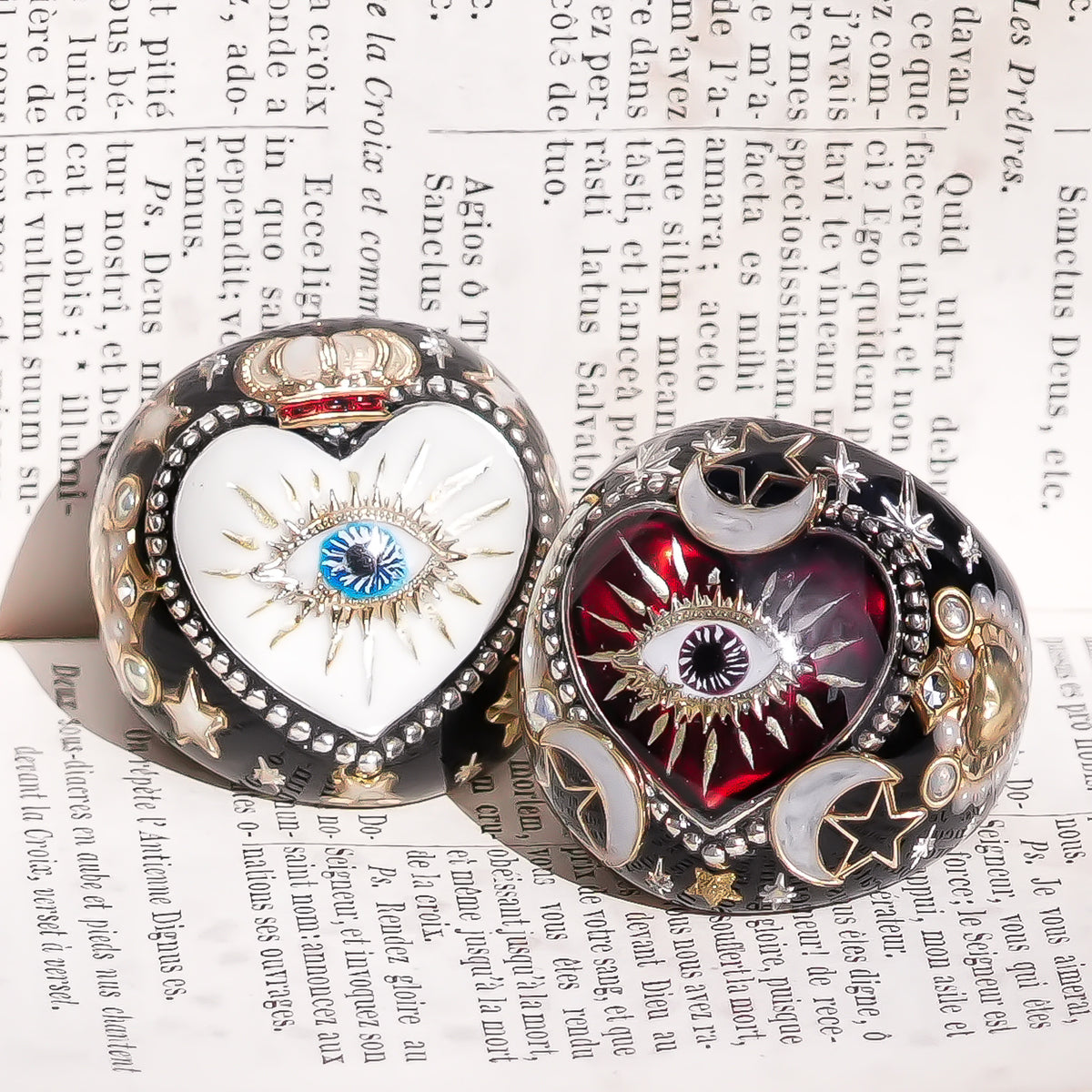 The Sacred Eye Heart Ring - Black × White / #10