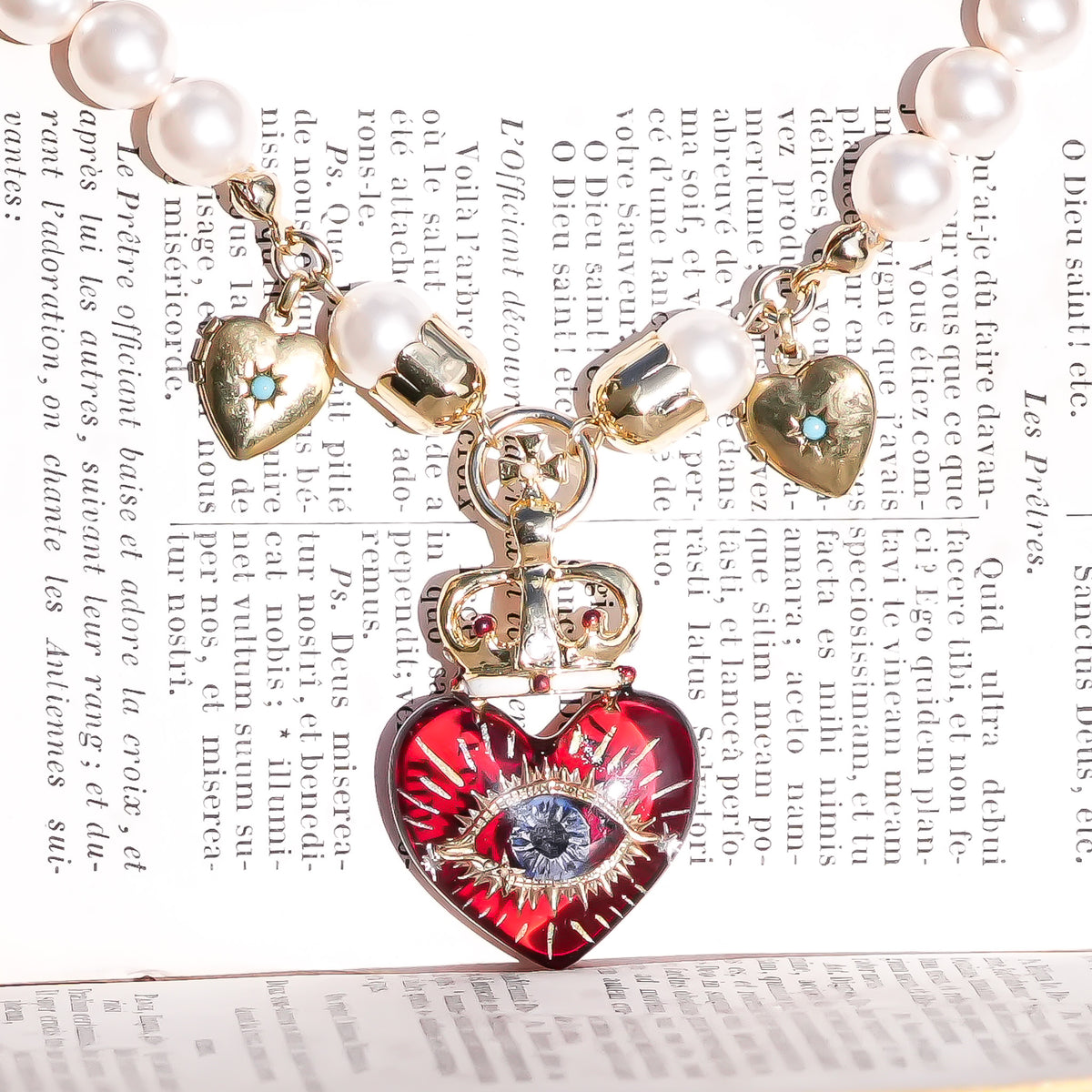 The Eye of Eternal Love Necklace - Red × Pearl