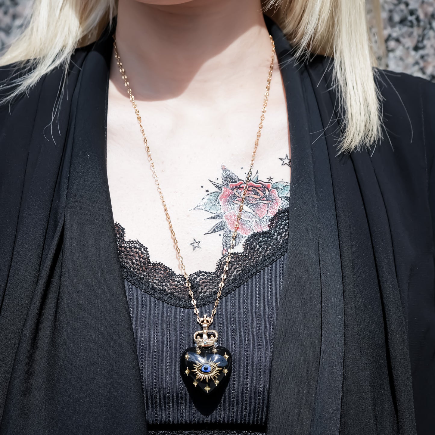 EYE BIG HEART NECKLACE / BLACK