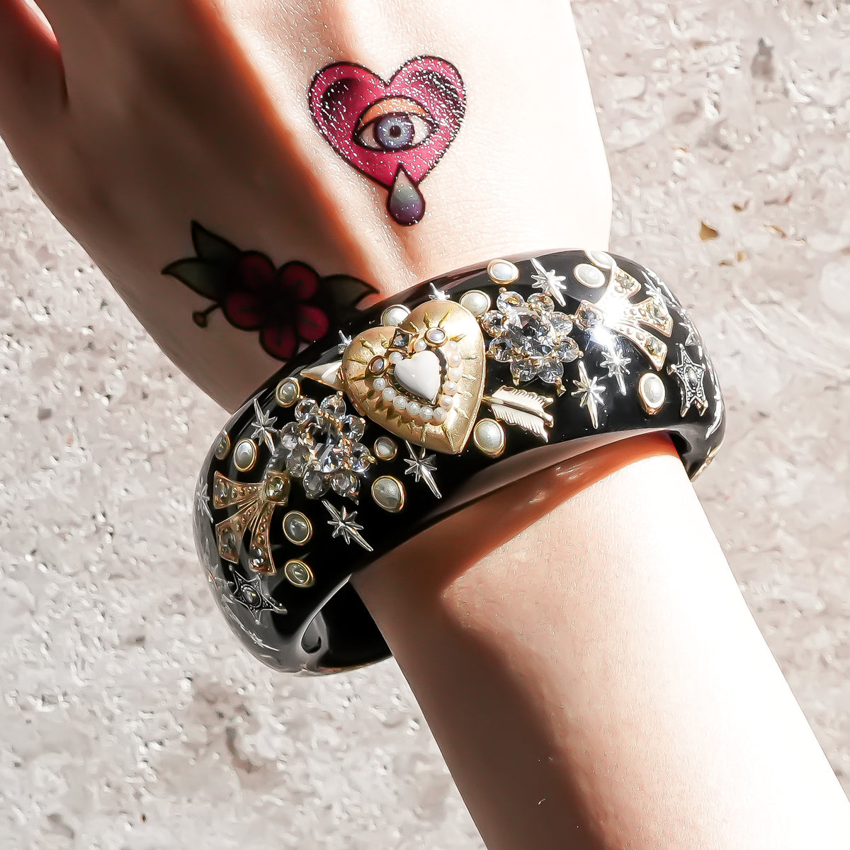 The Starry Sweetheart Locket Bracelet - Black × Gold