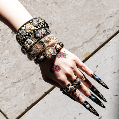 The Celestial White Heart Bracelet - Black × White
