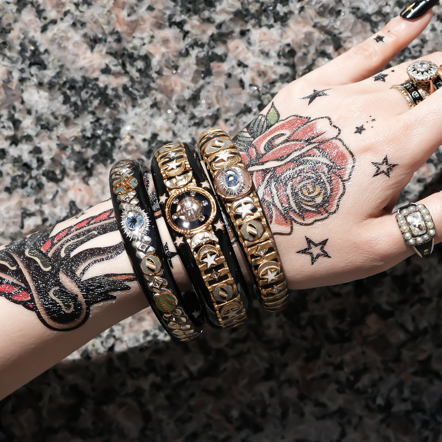 EYE BRACELET / MOON STAR / BLACK GOLD