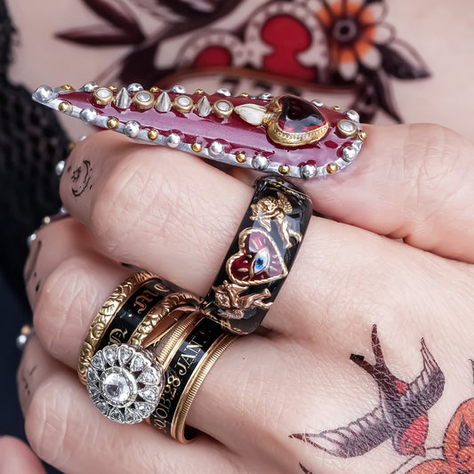 Angel Guarded Heart Eye Ring - black × red / ＃12