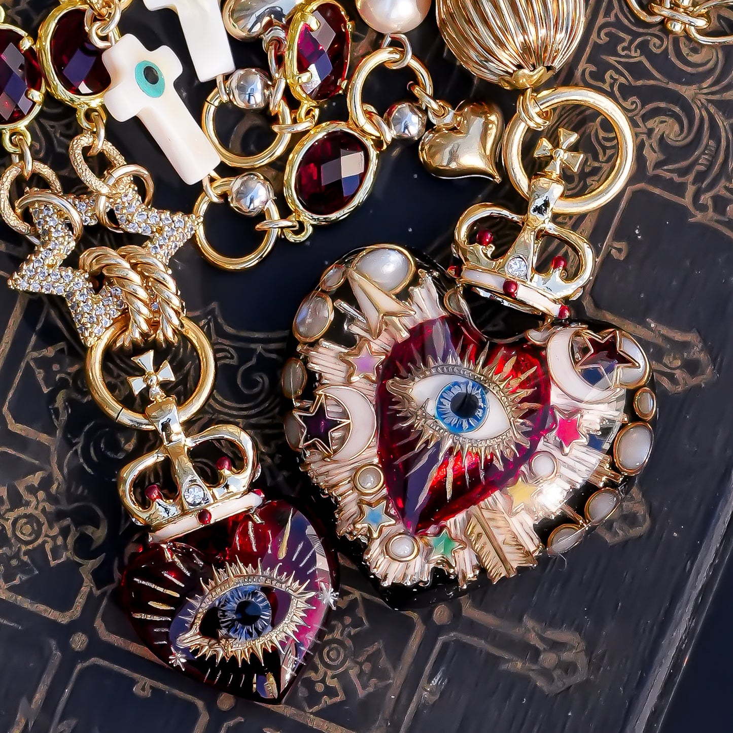 Celestial Lucky Heart Necklace - Black × Red