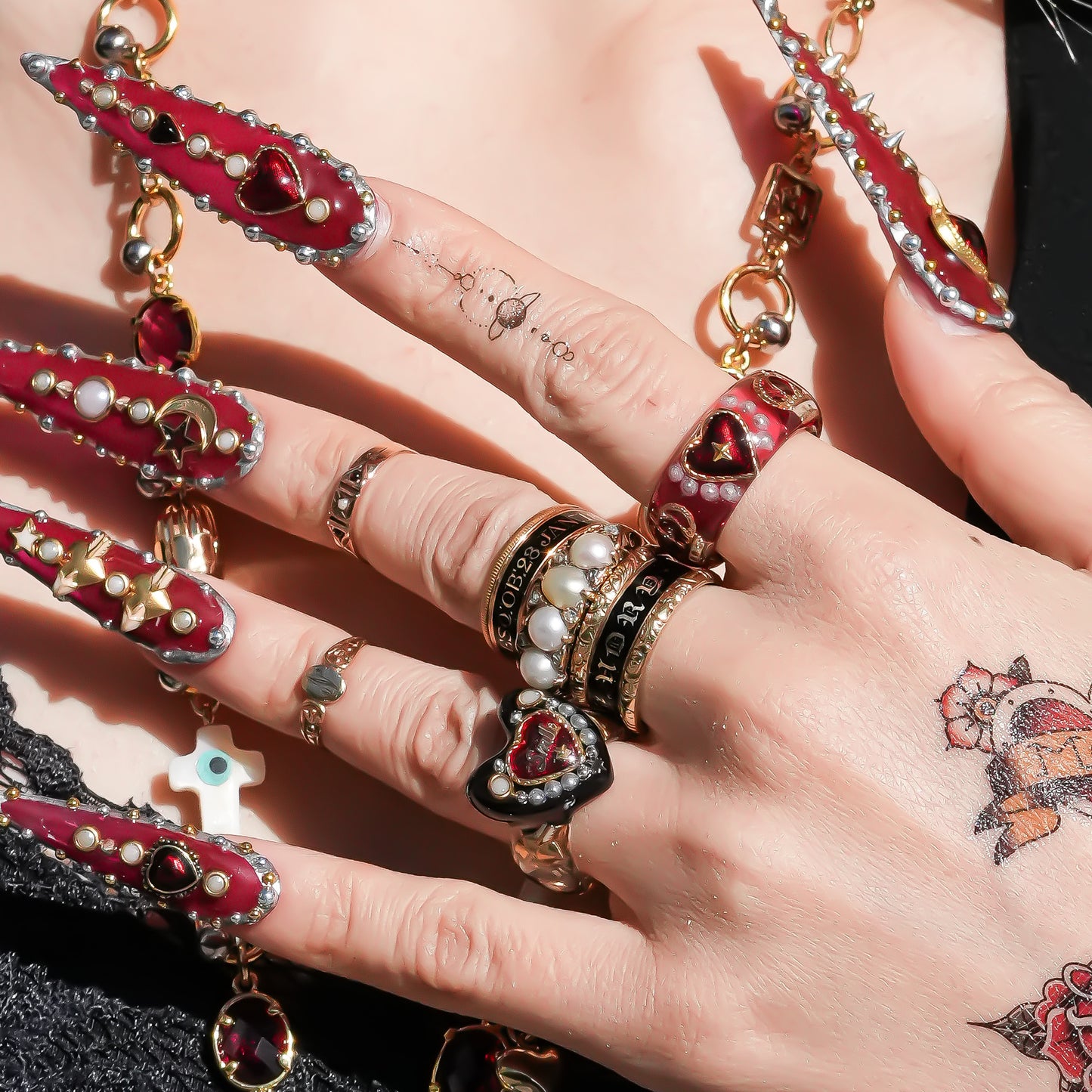 Sacred heart crown ring - red / #12 #13 #14