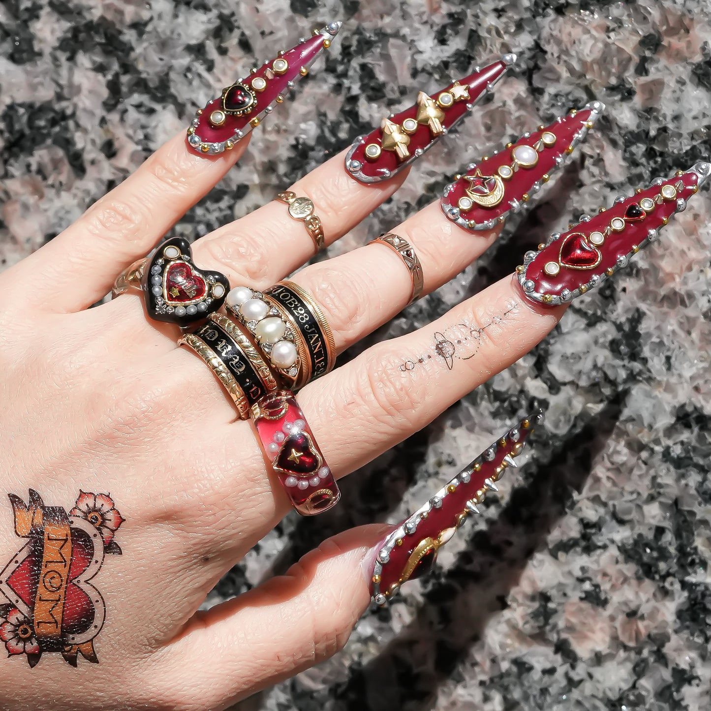 Sacred heart crown ring - red / #12 #13 #14