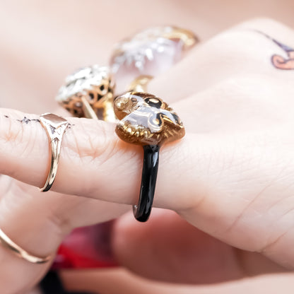 The Sacred Cross Heart Ring - Gold × Black / #6