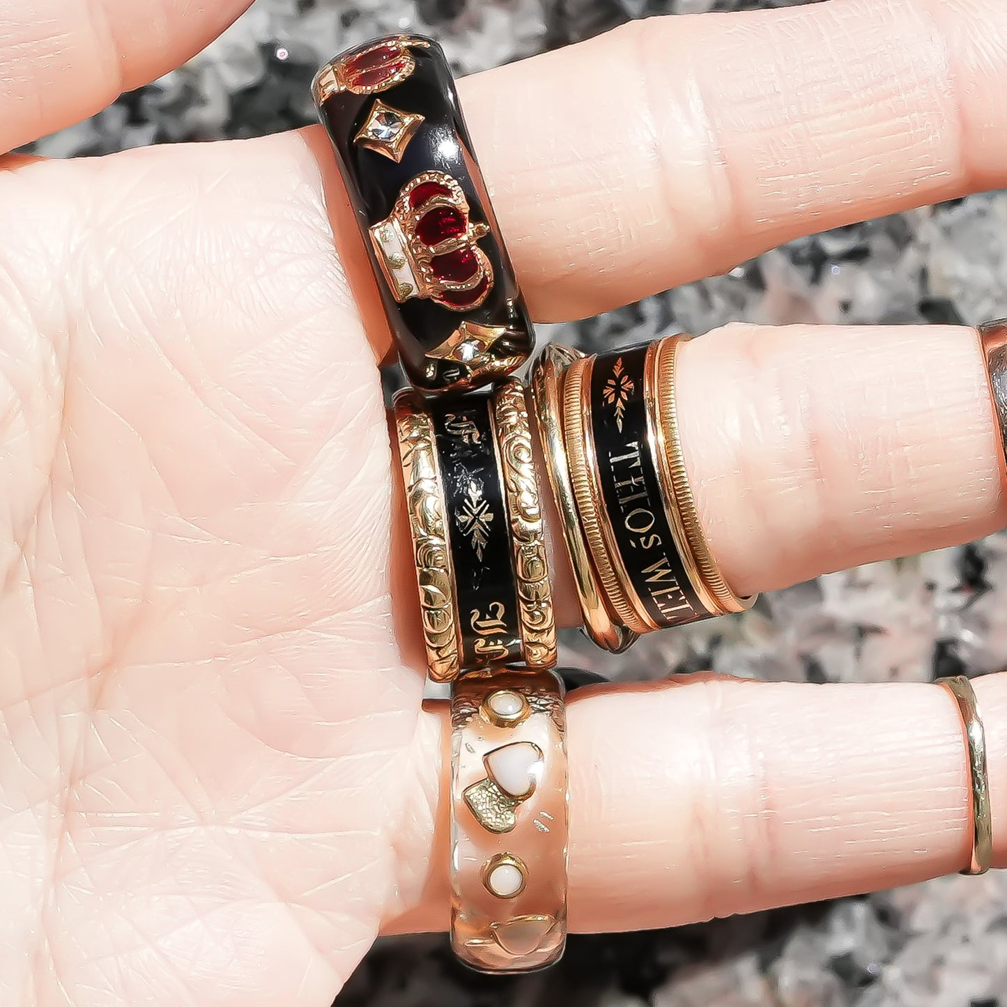 Crowned heart band ring - black × red / ＃11 #12