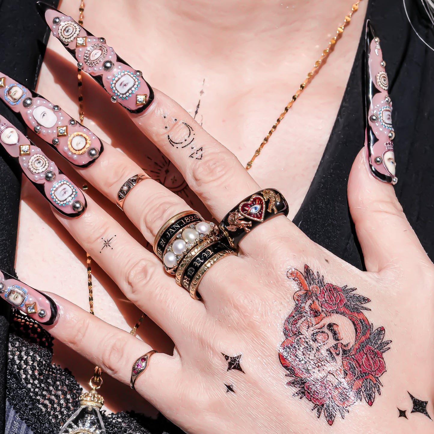 Angel Guarded Heart Eye Ring - black × red / ＃12 ＃13 ＃14