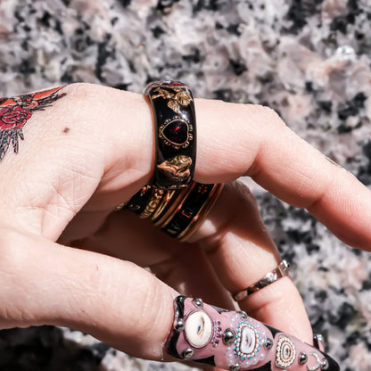 Angel Guarded Heart Eye Ring - black × red / ＃12 ＃13 ＃14
