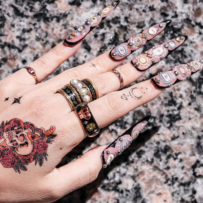 Royal destiny crown ring - black × red / ＃8