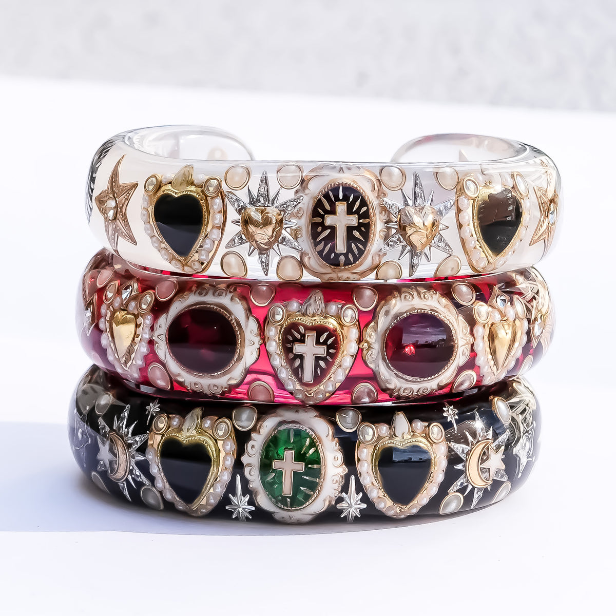 The Baroque Chapel Cross Bracelet - Ruby Red × Gold