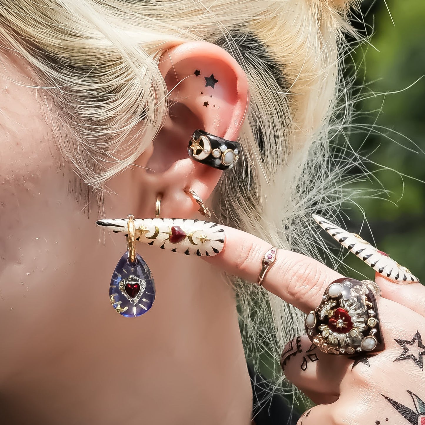 Sacred Heart Drop Pierced Earrings - Purple Blue × Red