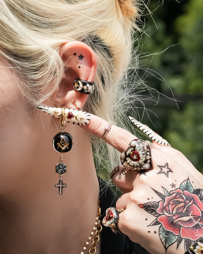 MASONIC EARRINGS / DOME / BLACK (single)