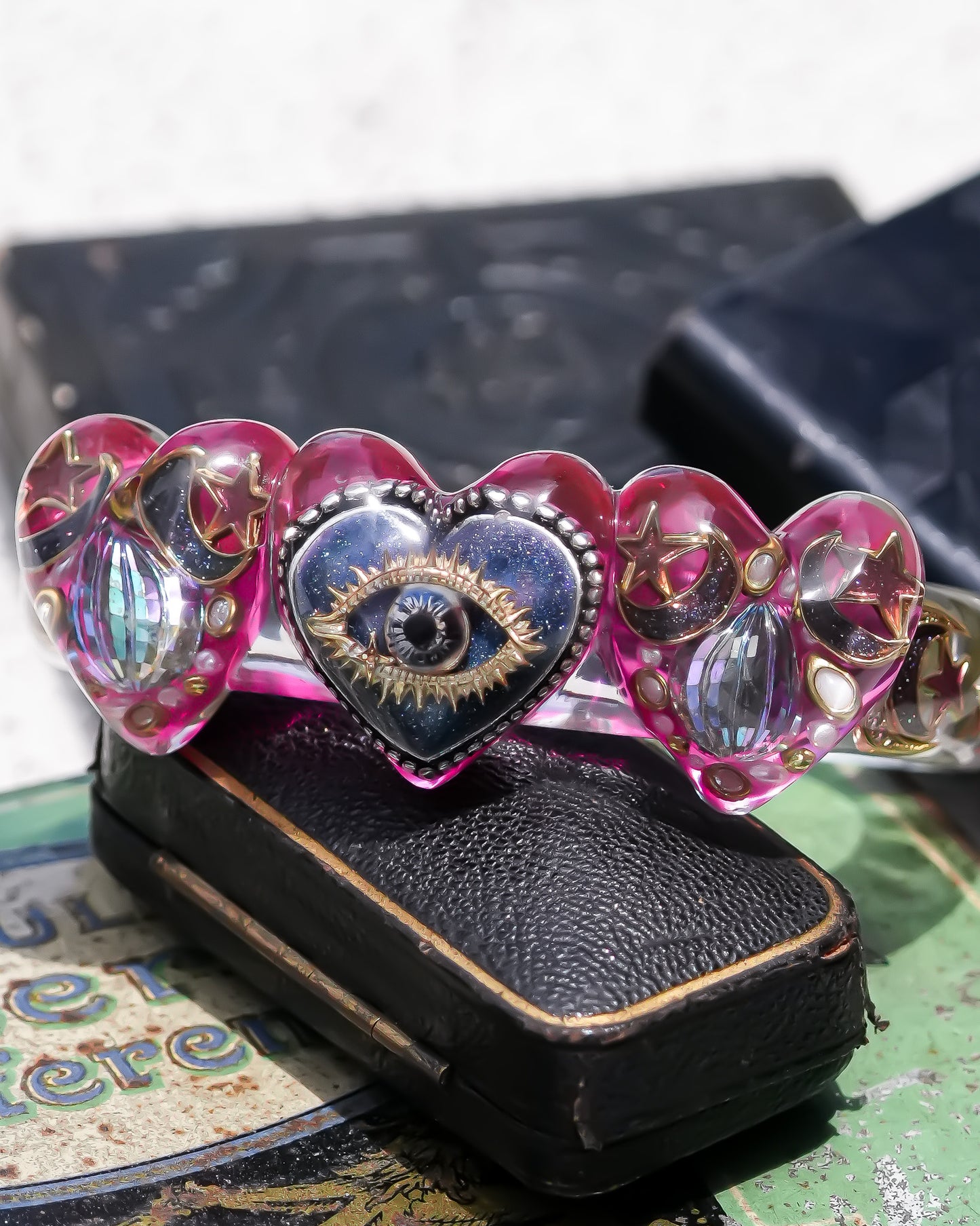 LOVE BRACELET / TRIPLE HEART / EYE / PINK / BLUE