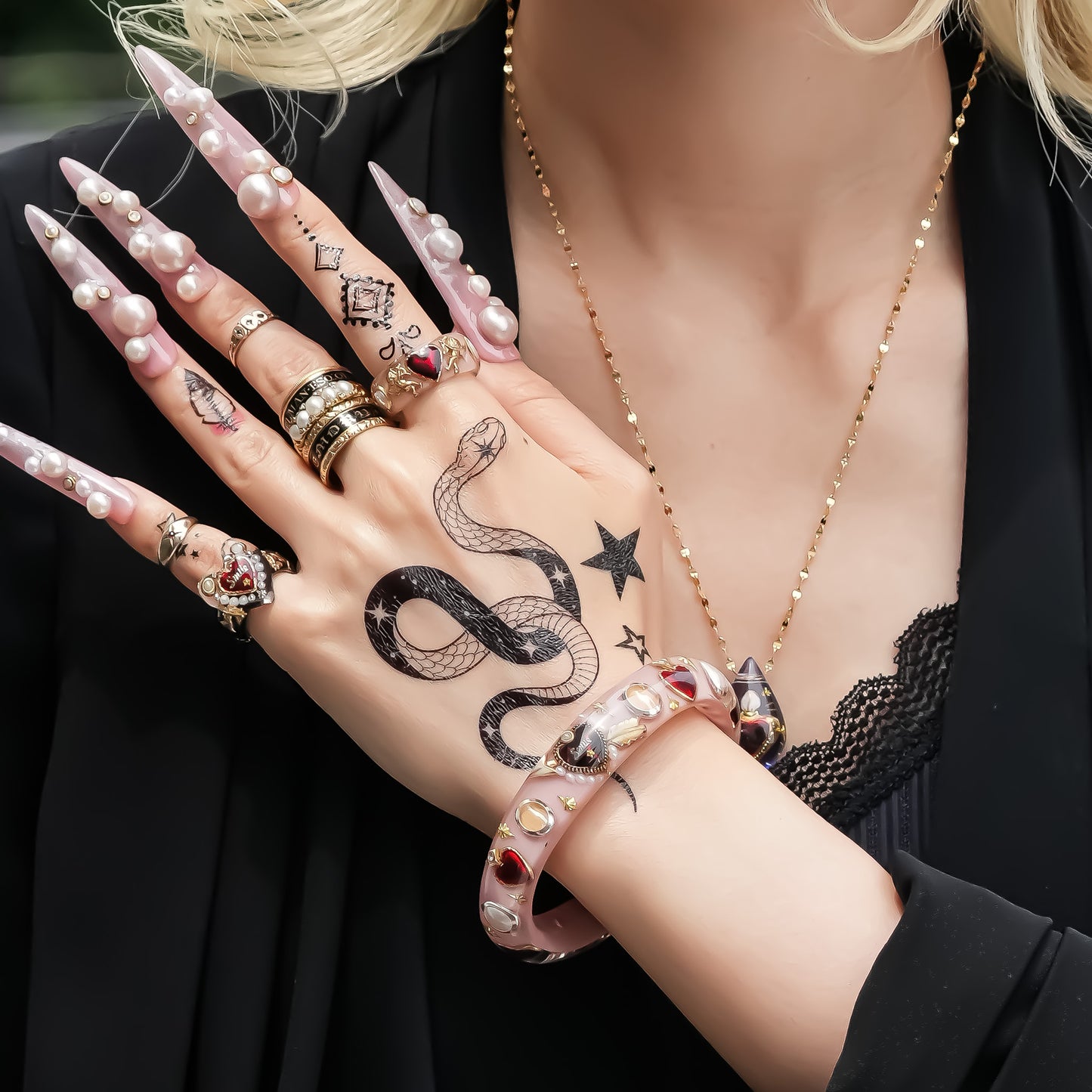 LOVE BRACELET / ARROW HEART / PEARL / SMOKY PINK