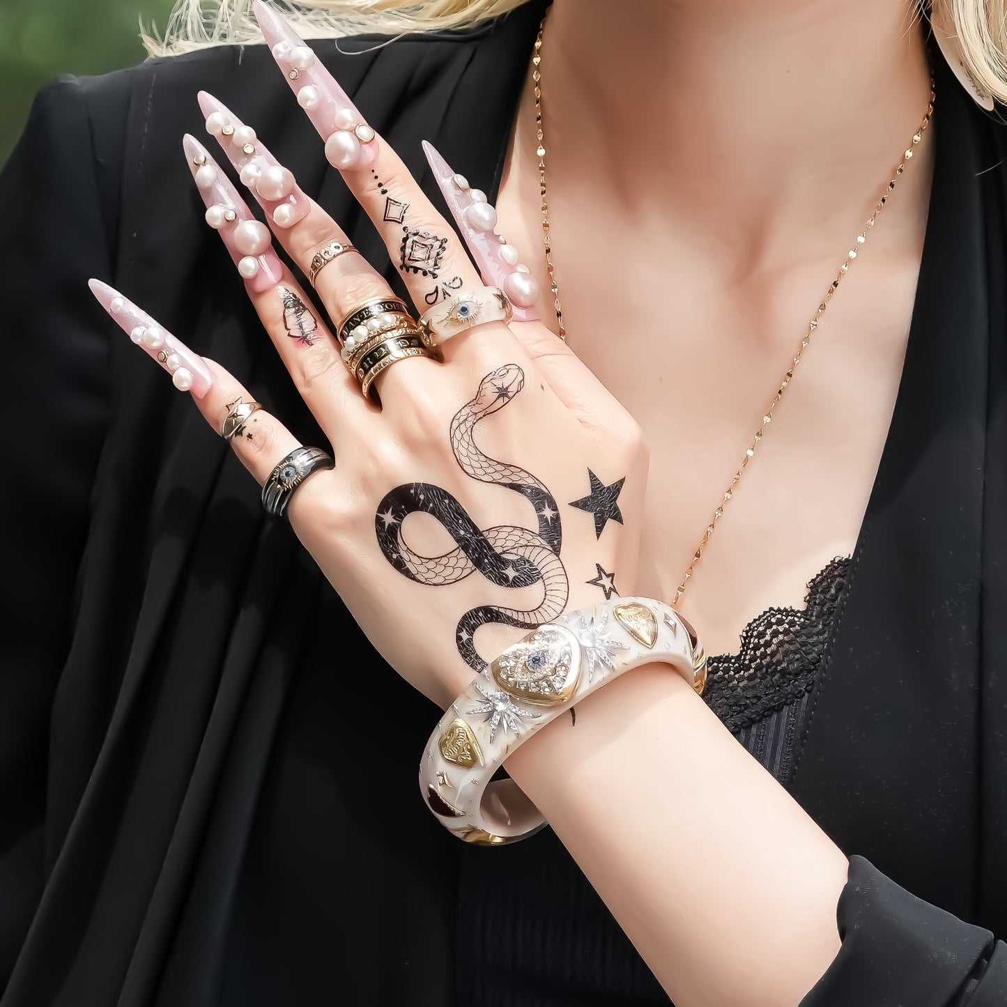 LOVE BRACELET / EYE / HEART / HORSESHOE / SMOKY BEIGE