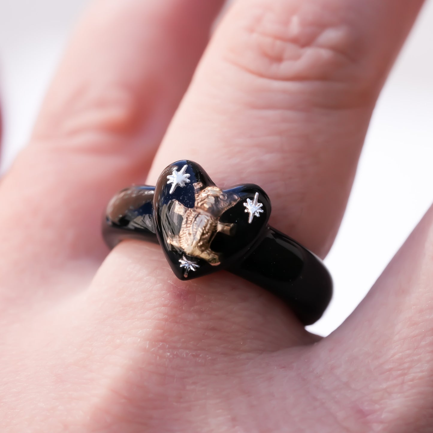 Bear Small Heart Ring - Black / #9 #12 #17