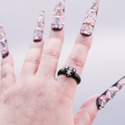 Bear Small Heart Ring - Black / #9 #12 #17