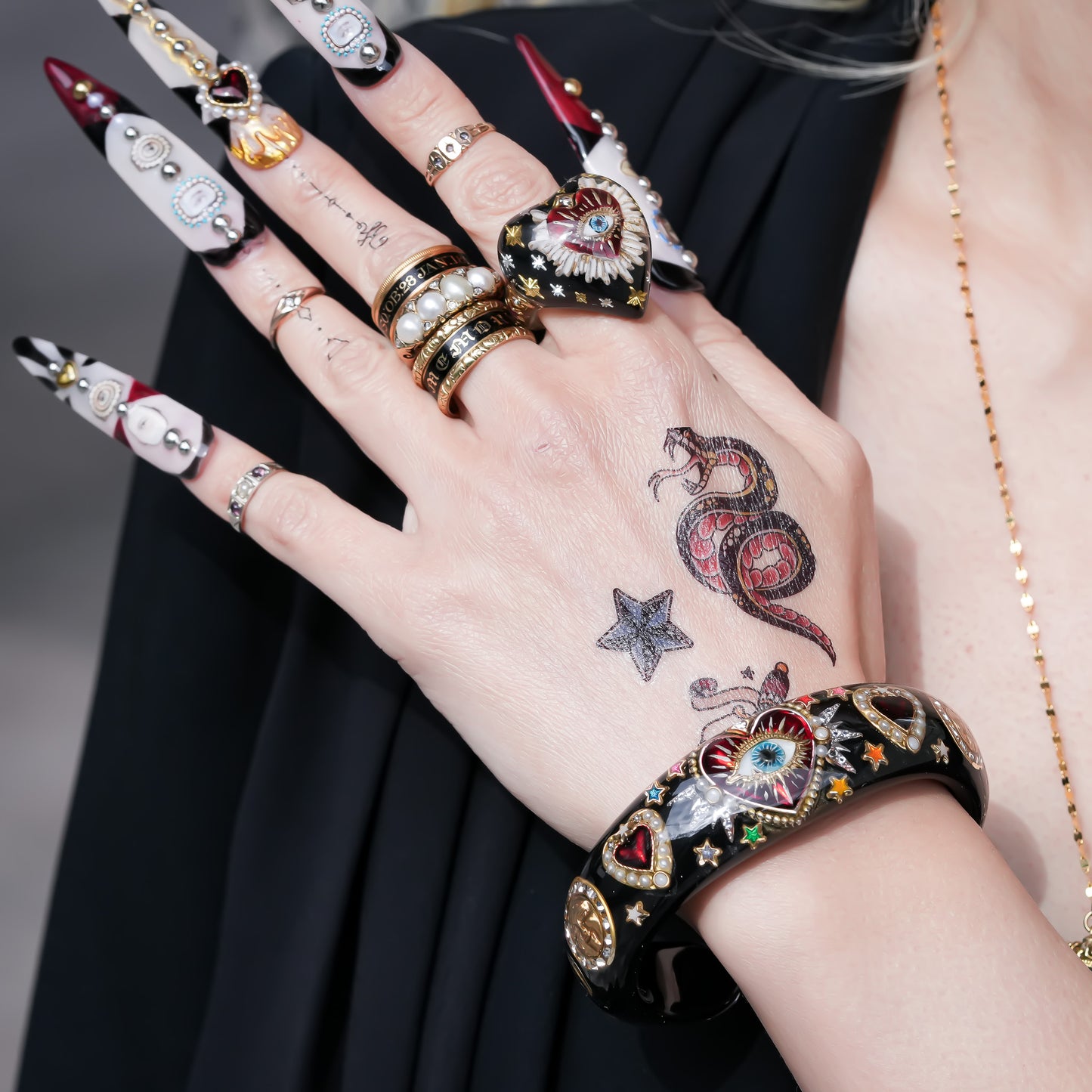 Sacred eye heart bracelet - black × rainbow