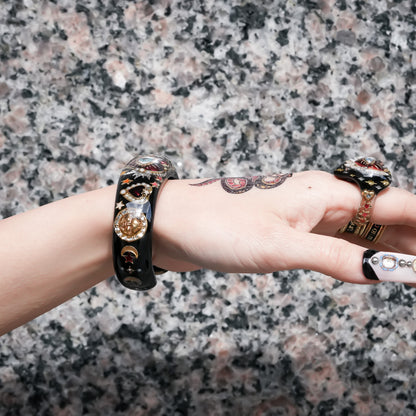 Sacred eye heart bracelet - black × rainbow